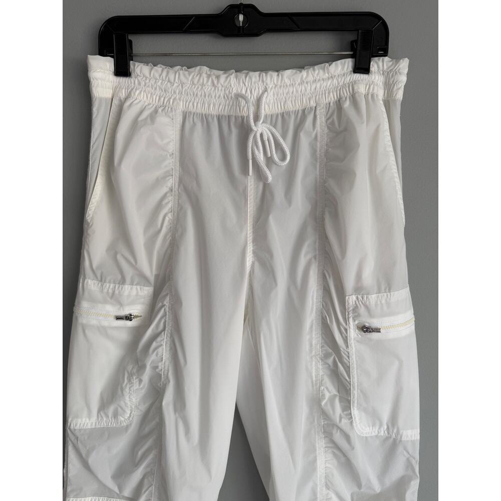 Athleta Parachute Cargo Pant Size 8 White Crinkle Nylon Sporty Chic Y2K Utility - Picture 3 of 9